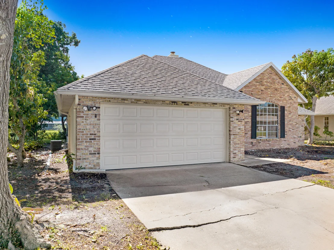 Photo of 1238 Weeping Willow Lane