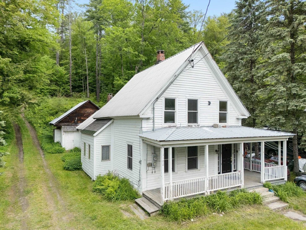 Unit for sale at 1102 Route 100, Wardsboro, VT 05355