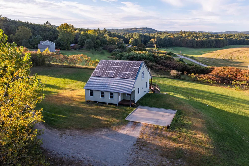 Unit for sale at 135 Winterbell, Dummerston, VT 05301