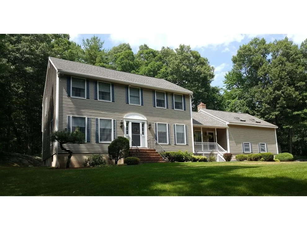 Unit for sale at 23 Olde Woode, Salem, NH 03079