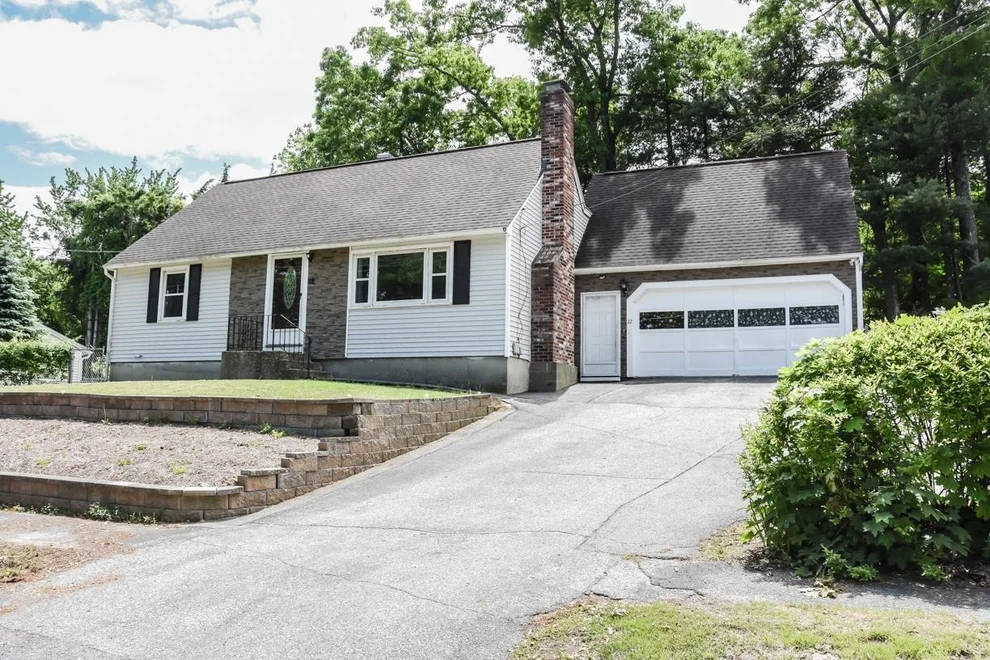 Unit for sale at 22 Greenwood, Nashua, NH 03062