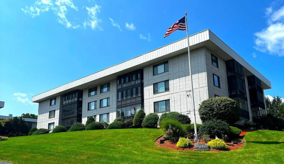 Unit for sale at 39 Spit Brook, Nashua, NH 03060