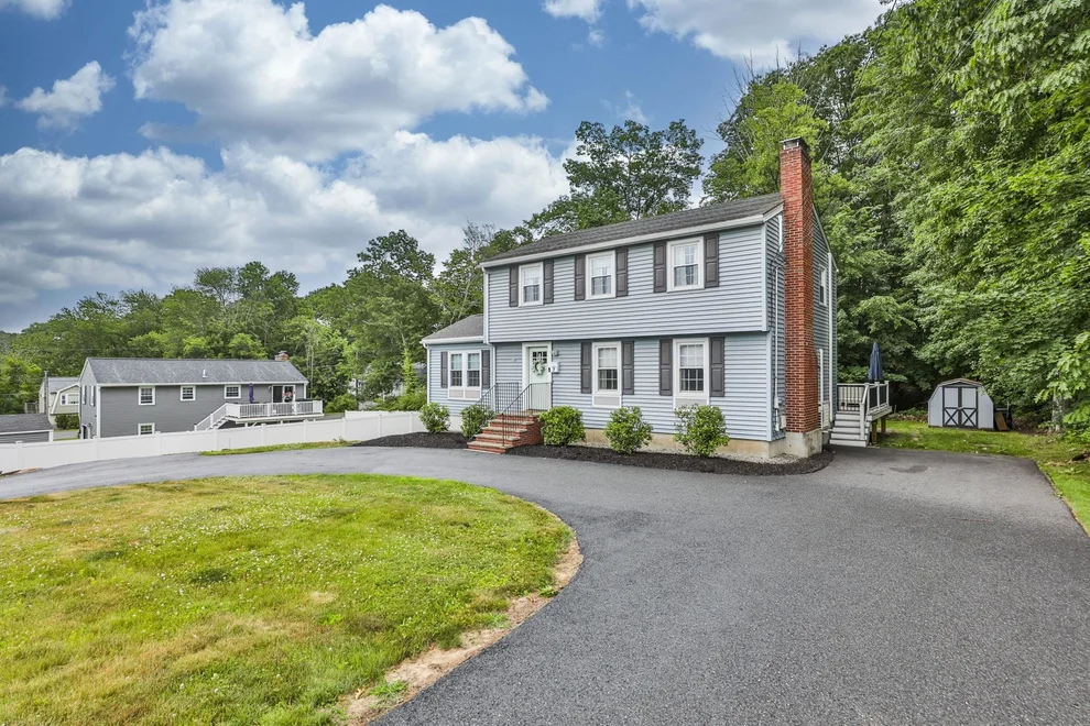 Unit for sale at 3 Trina, Salem, NH 03079