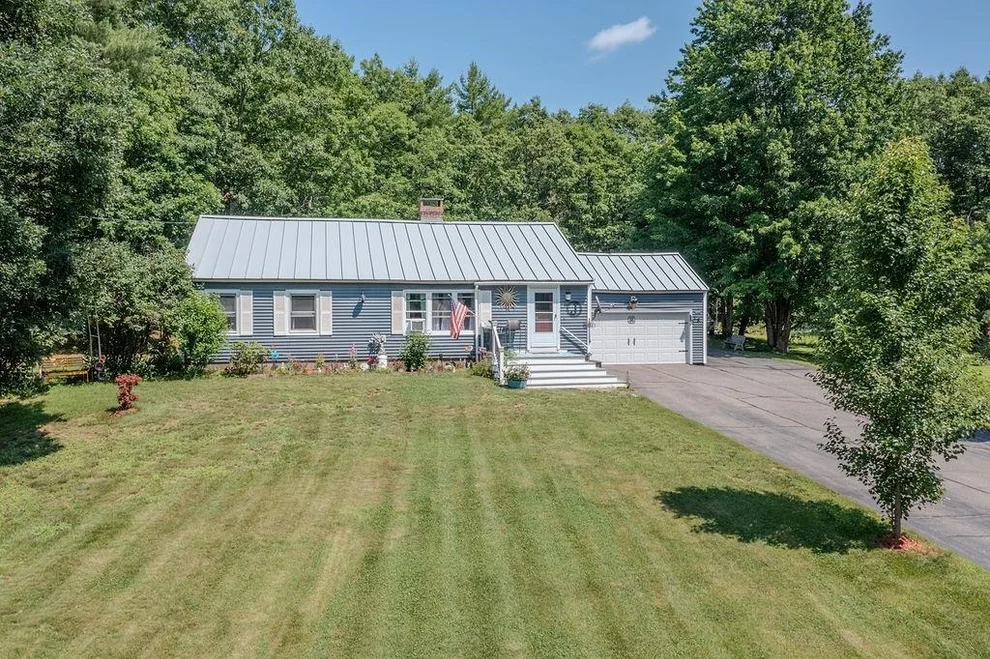 Unit for sale at 18 Lady Slipper, Barrington, NH 03825