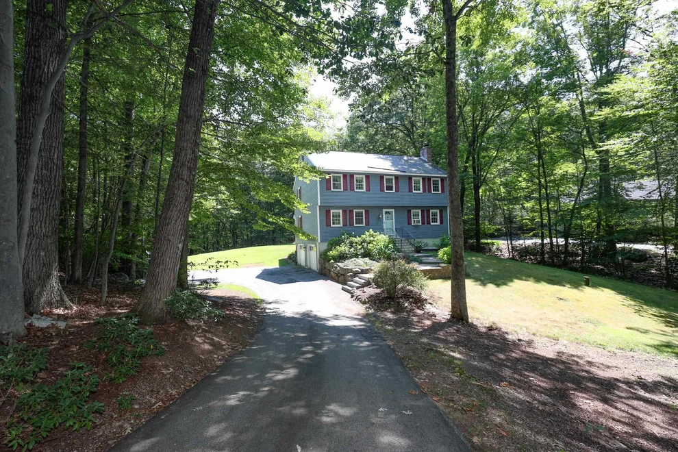 Unit for sale at 34 Olde Lantern, Bedford, NH 03110