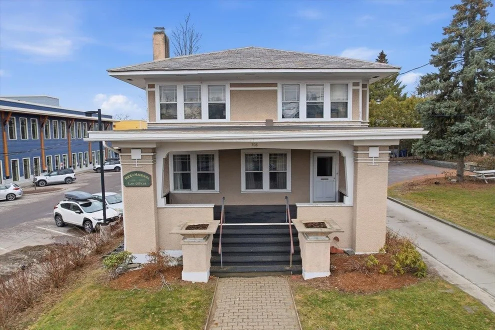 Unit for sale at 308 College, Burlington, VT 05401