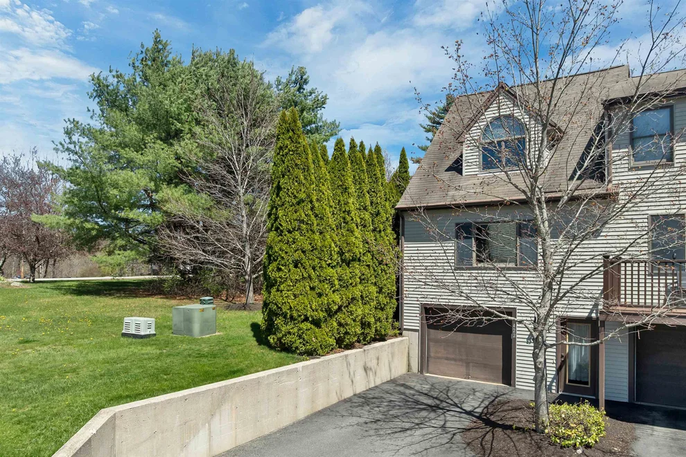 Unit for sale at 422 Ledgeview, Rochester, NH 03867