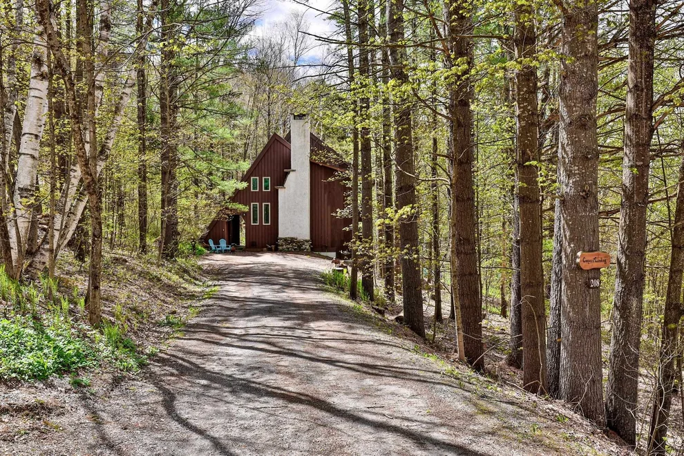 Unit for sale at 208 Great Hawk, Rochester, VT 05767