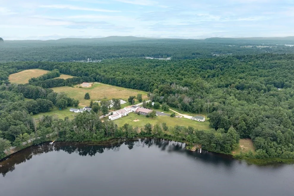 Unit for sale at 275 Jenness Pond, Northwood, NH 03261