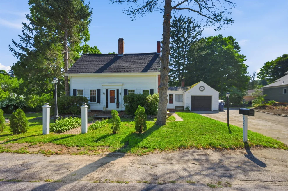 Unit for sale at 125 Main, Plaistow, NH 03865