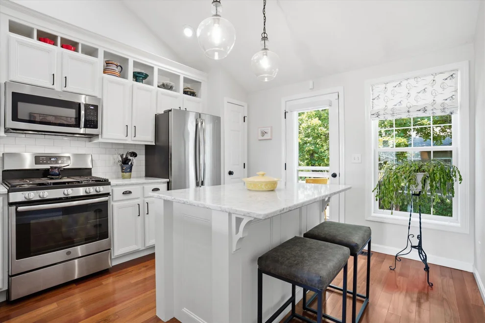 Unit for sale at 6 Rose, Bedford, NH 03110