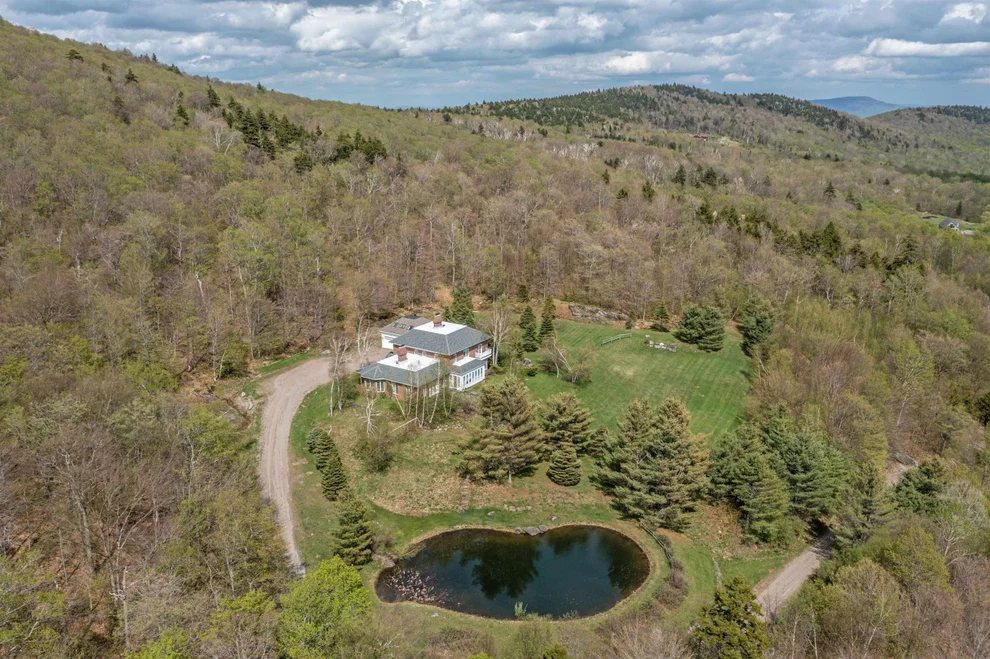 Unit for sale at 54 Upper Springs, Stowe, VT 05672