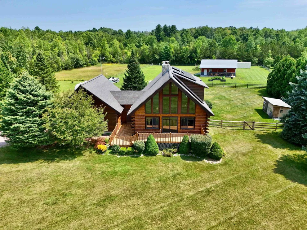 Unit for sale at 8 Maynard, Grand Isle, VT 05458