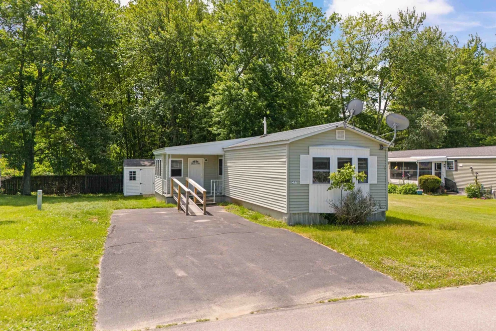 Unit for sale at 290 Calef, Epping, NH 03042