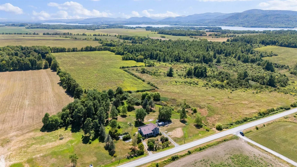 Unit for sale at 4351 Crown Point, Bridport, VT 05734