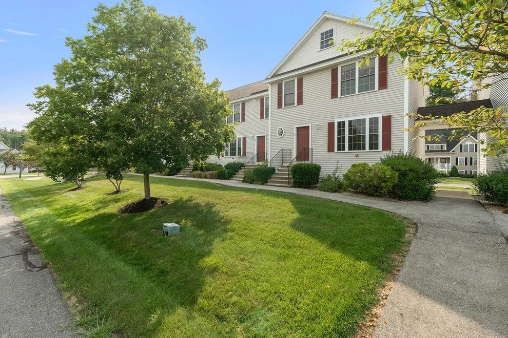 Unit for sale at 8 Footbridge, Dover, NH 03820
