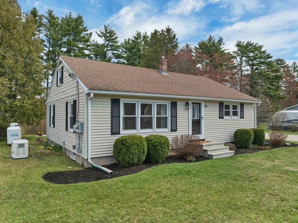 Unit for sale at 23 Cross, Rochester, NH 03868