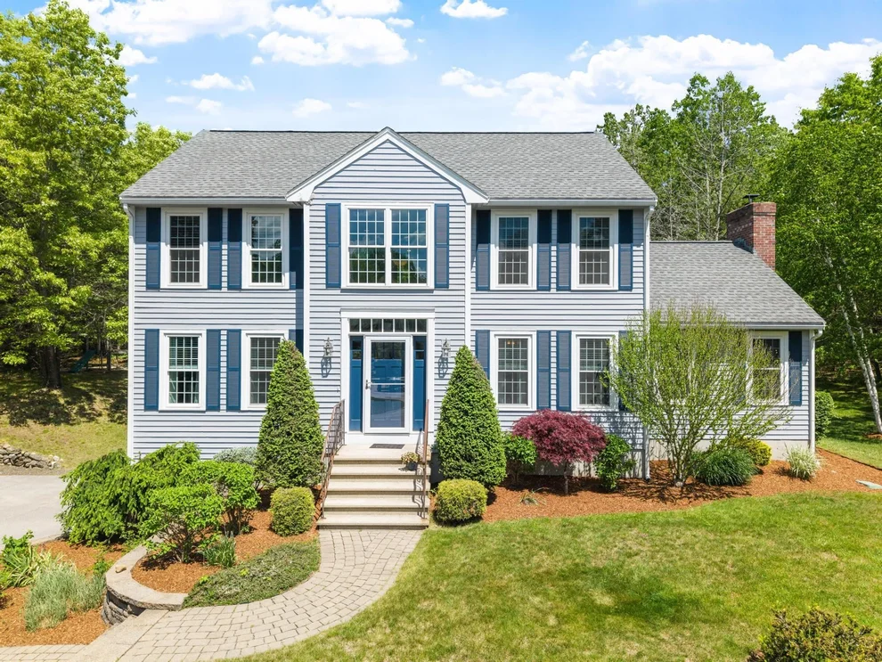 Unit for sale at 6 Bancroft, Windham, NH 03087