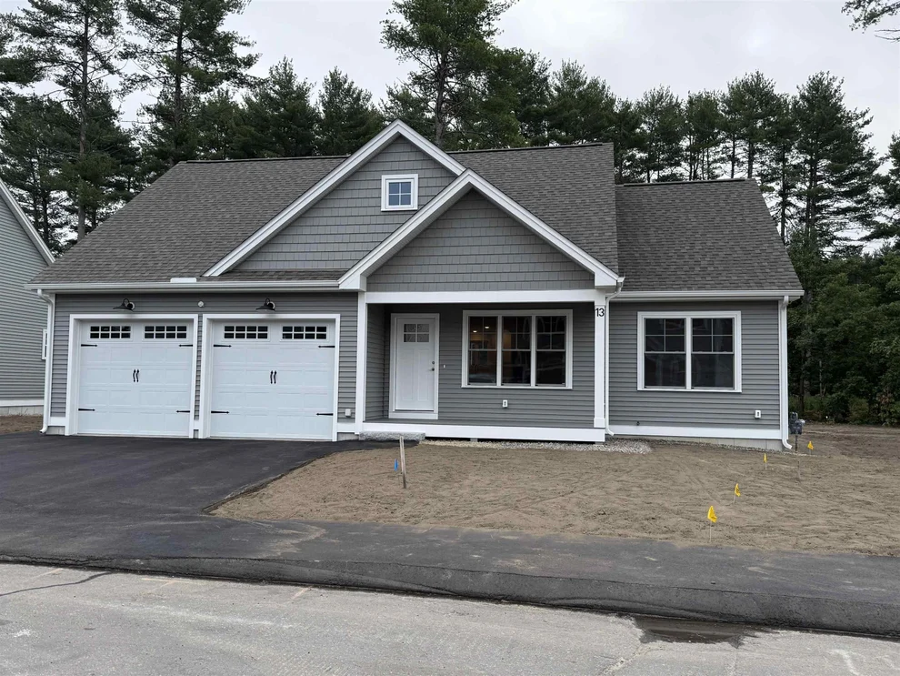 Unit for sale at 13 Wilderness, Nashua, NH 03062