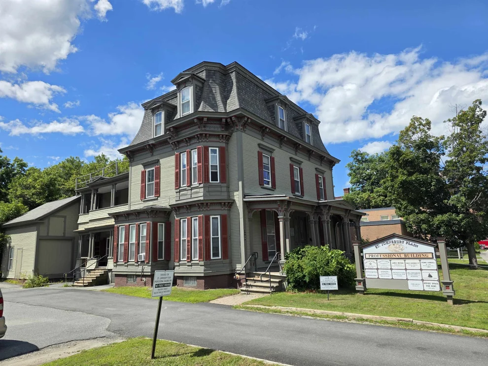 Unit for sale at 1129 Main, St. Johnsbury, VT 05819