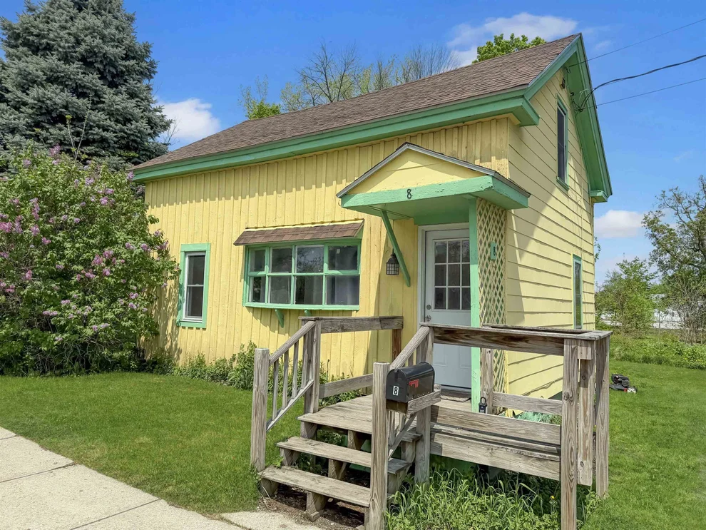 Unit for sale at 8 Lake, Swanton, VT 05488