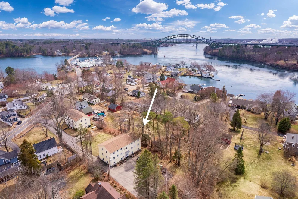 Unit for sale at 11 Carriage Hill, Eliot, ME 03903