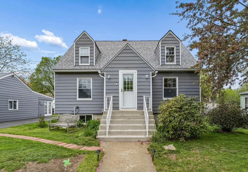 Unit for sale at 24 Hiler, Manchester, NH 03109