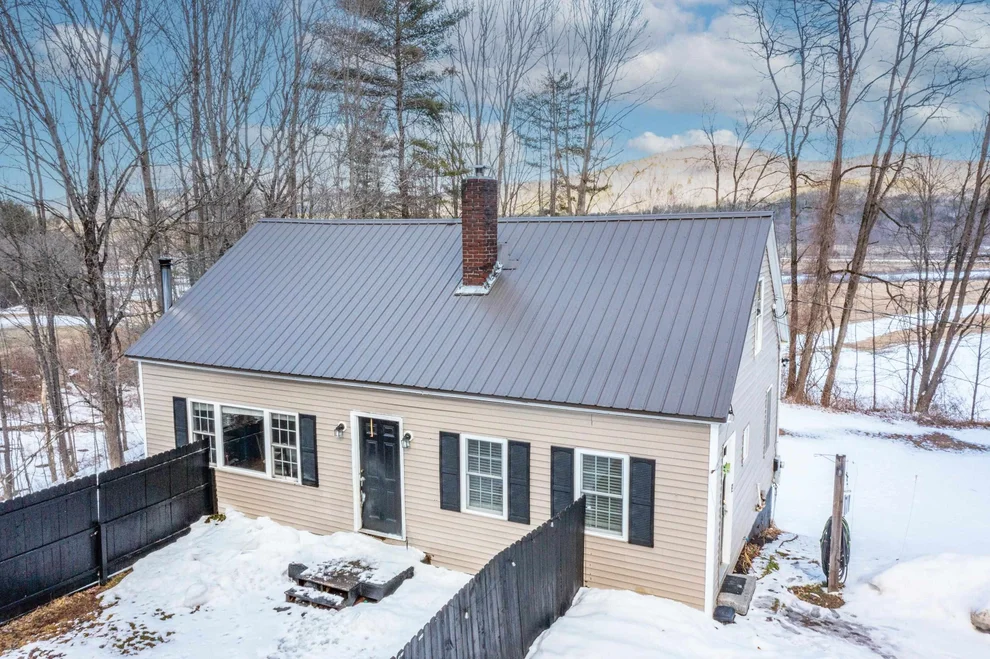 Unit for sale at 451 Daniel Webster, Plymouth, NH 03245