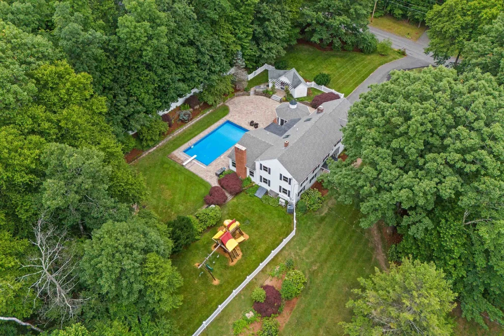 Unit for sale at 2 Cummings, Merrimack, NH 03054