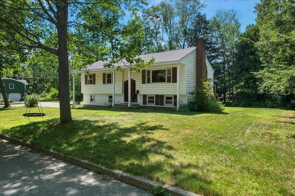 Unit for sale at 8 Deborah, South Burlington, VT 05403