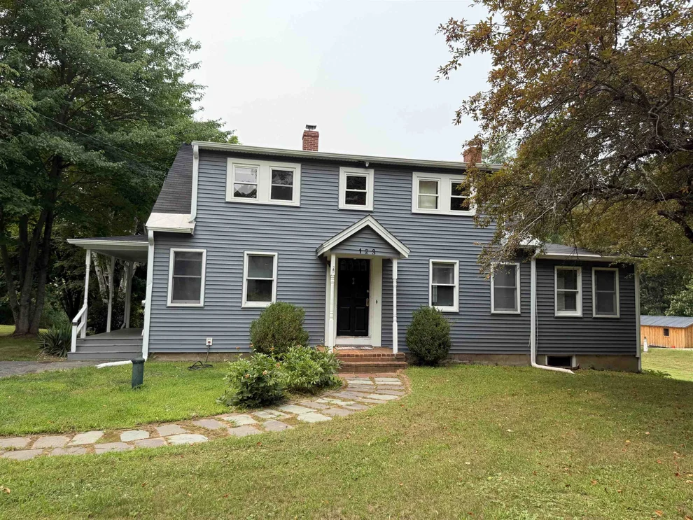Unit for sale at 123 Turtle Pond, Lee, NH 03861