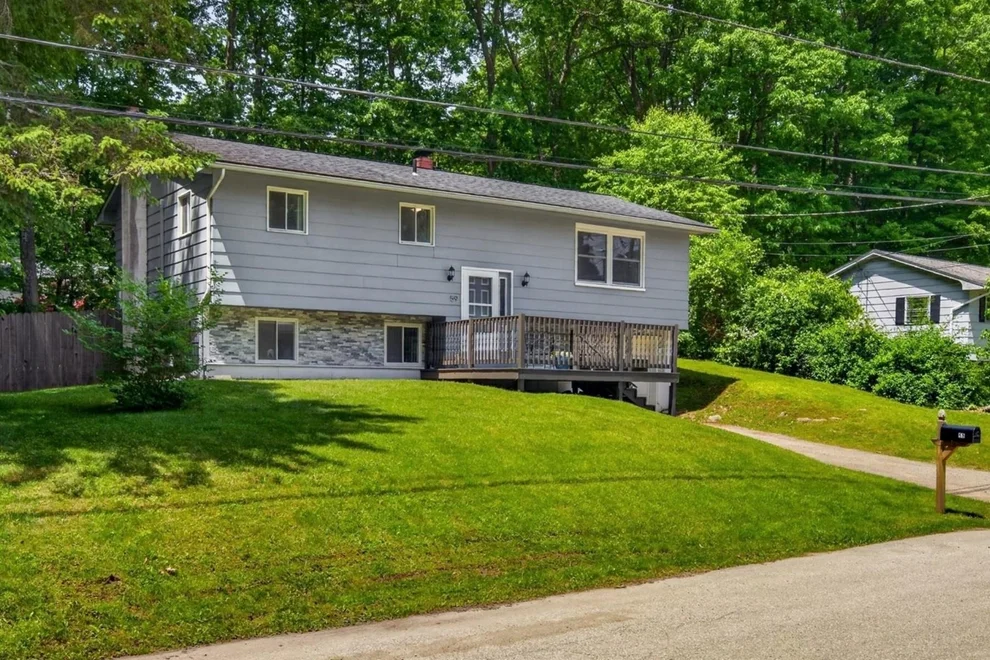 Unit for sale at 59 Cramton, Rutland City, VT 05701