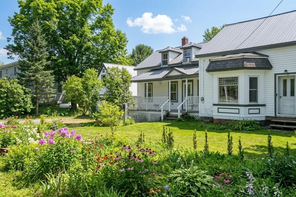 Unit for sale at 4804 Main, Huntington, VT 05462