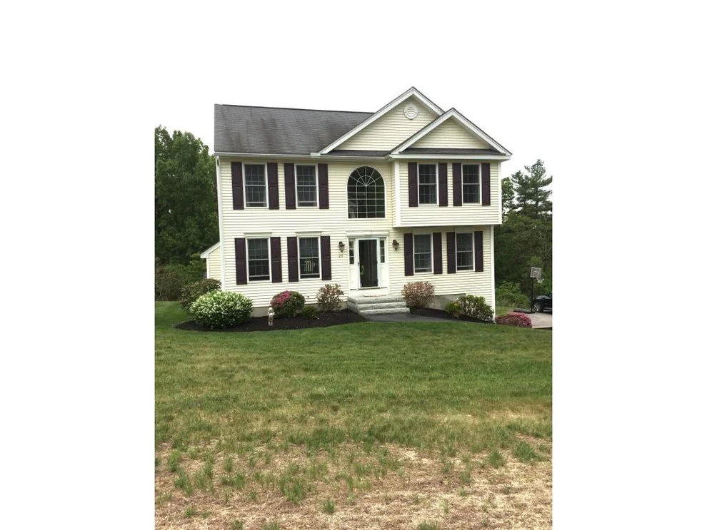 Unit for sale at 23 Bear Path, Hudson, NH 03051