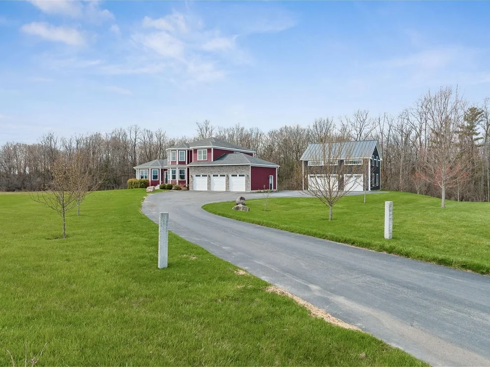 Unit for sale at 270 Sutton Farm, Shelburne, VT 05482