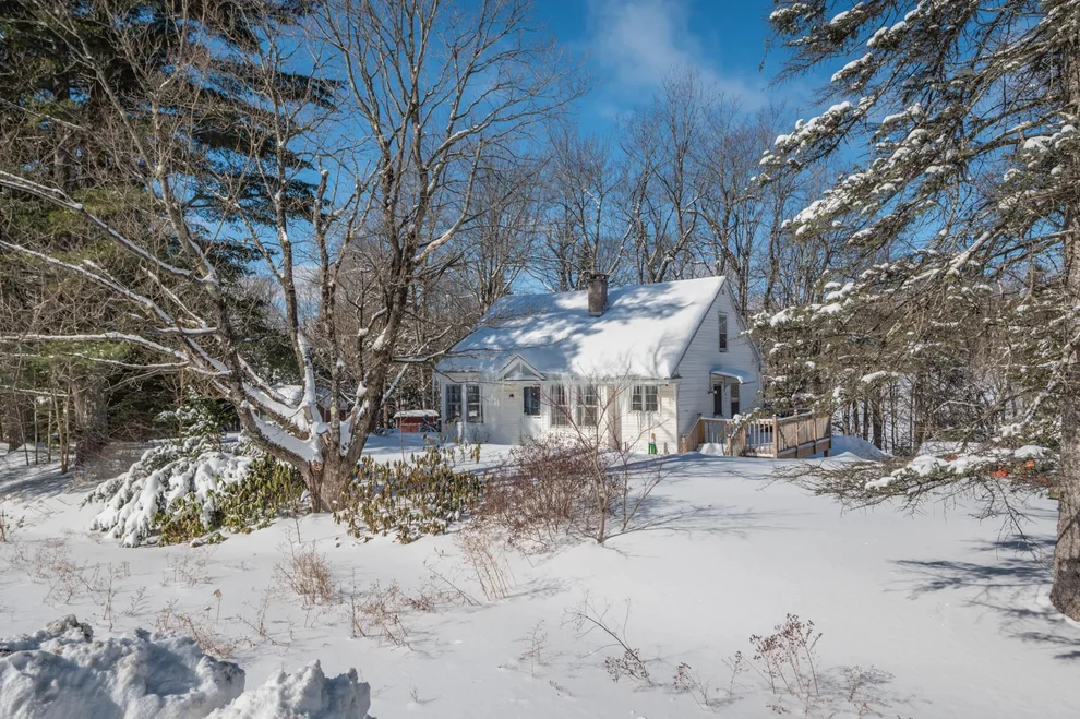 Unit for sale at 752 Route 9 East, Wilmington, VT 05363