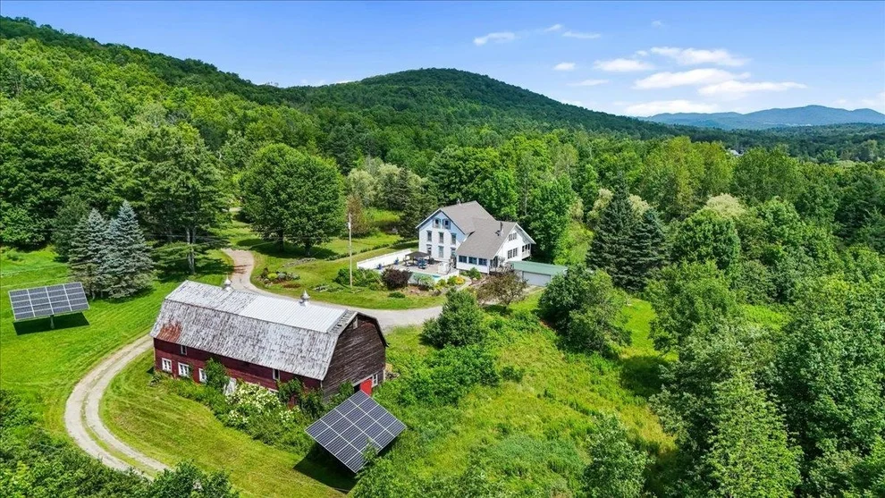 Unit for sale at 5 Black Dog, Underhill, VT 05489