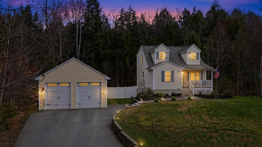 Unit for sale at 84 New Hampshire, Webster, NH 03303