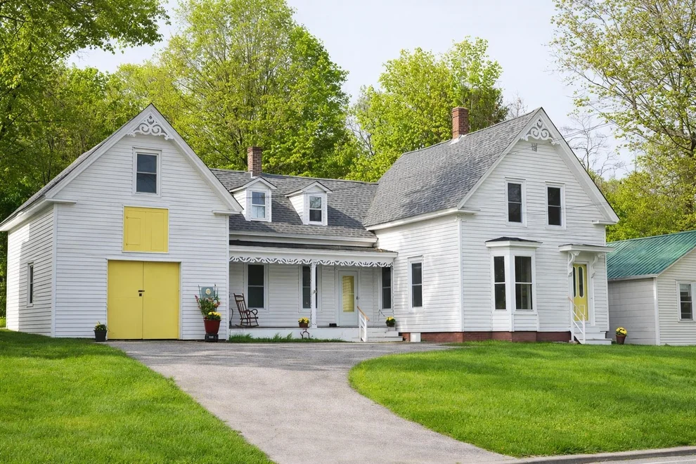Unit for sale at 75 Highland, Plymouth, NH 03264