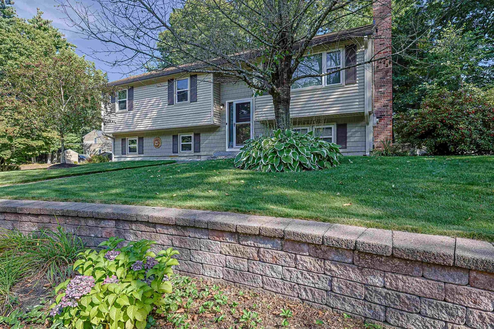 Unit for sale at 9 Jolori, Nashua, NH 03062