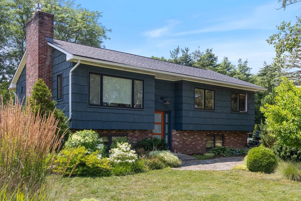 Unit for sale at 148 Stokes, Shelburne, VT 05482