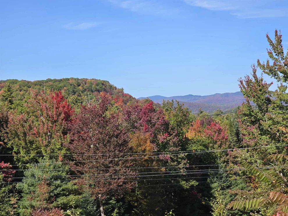 Unit for sale at 1095 Slate Ledge, Waterford, VT 05819