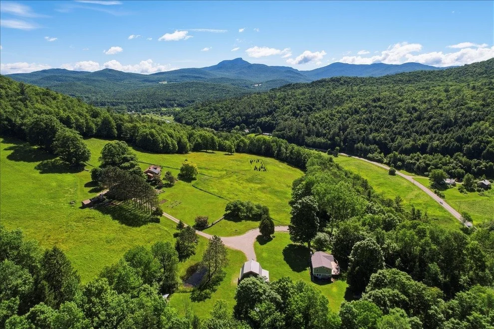 Unit for sale at 139 Cozzens, Huntington, VT 05462