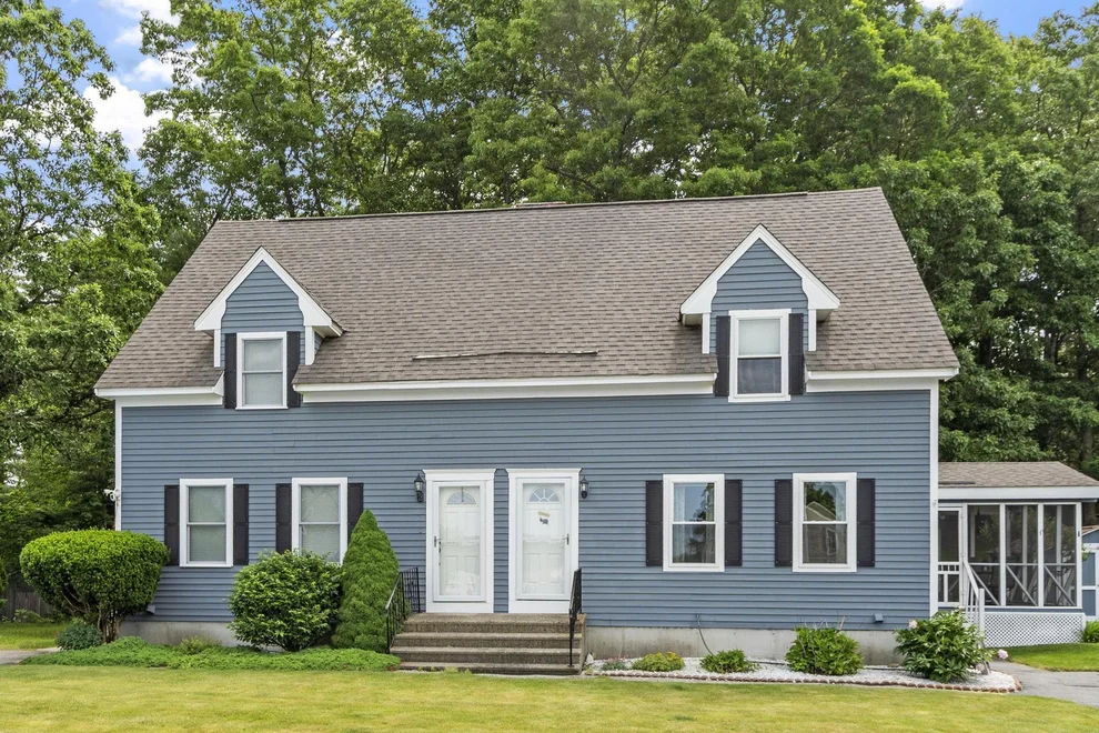 Unit for sale at 31 Tigertail, Derry, NH 03038