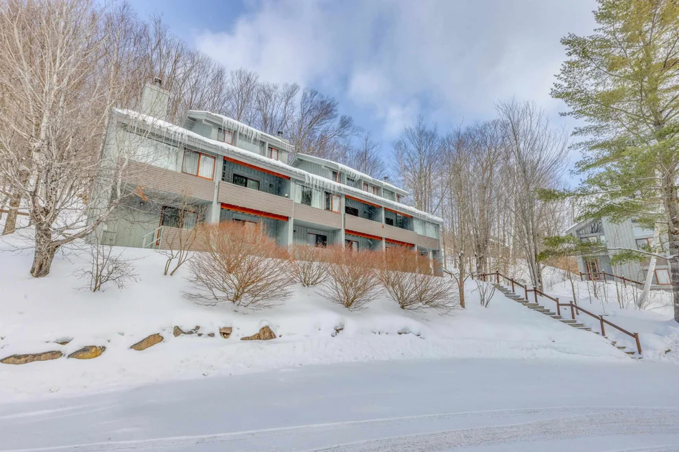 Unit for sale at 8 Granite, Lincoln, NH 03251