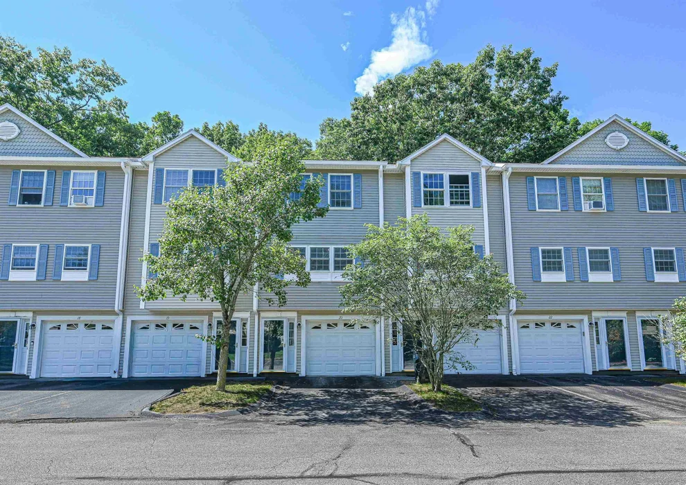 Unit for sale at 1029 S Mammoth, Manchester, NH 03109