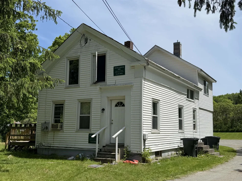 Unit for sale at 589 South, Castleton, VT 05735