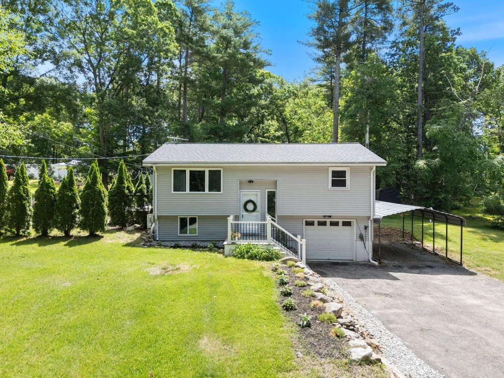 Unit for sale at 8 Diana, Derry, NH 03038