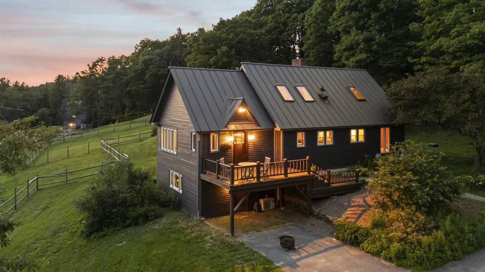 Unit for sale at 184 Hartland Hill, Hartland, VT 05048