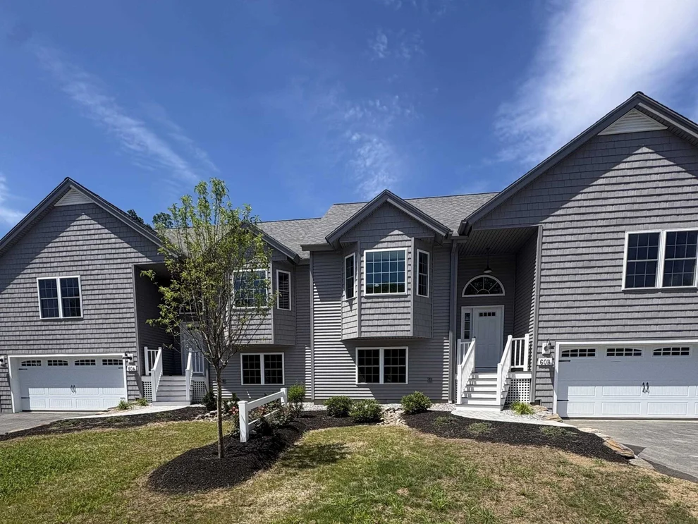 Unit for sale at 60B Sunset Ridge, Epping, NH 03042